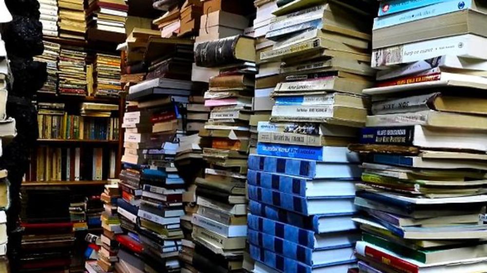 Kent İstasyonları: Konuk Kitabevi Bahçelievlerde Bir Dinlenme Durağı