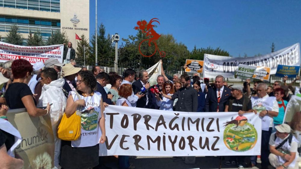 Yaşam Savunucular Talan ve İşgal Yasasına Karşı Anayasa Mahkemesi Önünde..