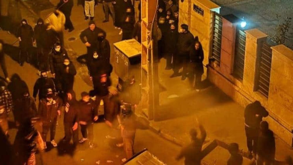 Arthur Townend ile Röportaj - İran'daki protestoların ardında ne var?*