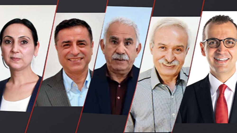Barışa Giden Uzun Yolda Camuscu Cesaret, Kahraman ve Mücadele Sorumluluğu