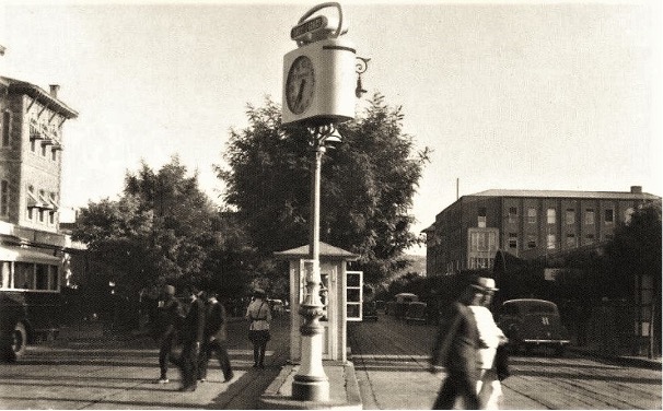 Yukarı Yüz’de Çan, Aşağı Yüz‘de Ezan