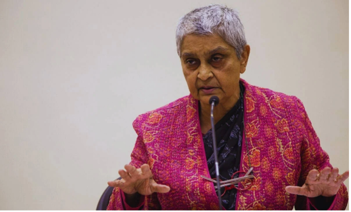 “Gayatri Chakravorty Spivak, konformist bir dünyayı tartışmaya açma cesareti gösterdi”